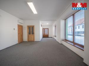 Prodej činžovního domu, Otrokovice - Kvítkovice, tř. Osvobození, 422 m2