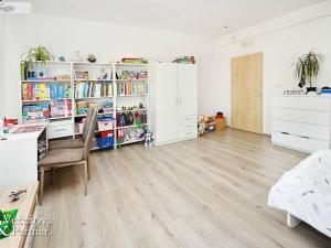 Pronájem bytu 4+kk, Šestajovice, 110 m2