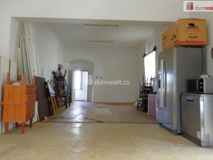 Pronájem skladu, Louňovice pod Blaníkem, U Pivovaru, 107 m2