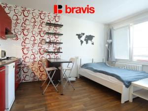 Pronájem bytu 1+kk, Brno - Bohunice, Okrouhlá, 30 m2
