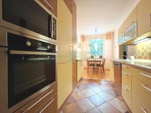 Pronájem bytu 3+1, Praha - Chodov, Benkova, 68 m2