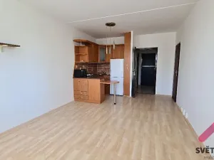Pronájem bytu 1+kk, Praha - Modřany, Levského, 31 m2