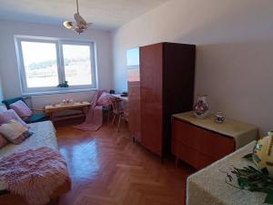 Prodej rodinného domu, Střílky, Hradská, 228 m2