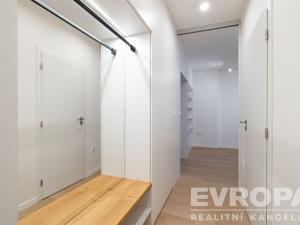 Pronájem bytu 2+kk, Vrchlabí, Slovanská, 57 m2