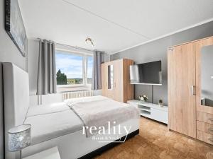 Prodej bytu 3+1, Hodonice, Sídliště, 75 m2