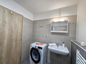 Pronájem bytu 2+kk, Kralupy nad Vltavou - Lobeček, Cesta brigádníků, 40 m2