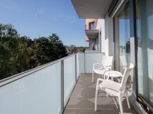 Pronájem bytu 2+kk, Praha - Kobylisy, Čumpelíkova, 67 m2