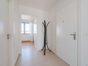 Pronájem bytu 2+kk, Praha - Kobylisy, Čumpelíkova, 67 m2