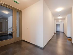 Pronájem bytu 2+kk, Praha - Kobylisy, Čumpelíkova, 67 m2