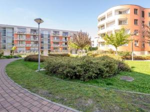 Pronájem bytu 2+kk, Praha - Kobylisy, Čumpelíkova, 67 m2