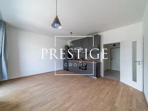 Pronájem bytu 1+kk, Praha - Hloubětín, Waltariho, 33 m2