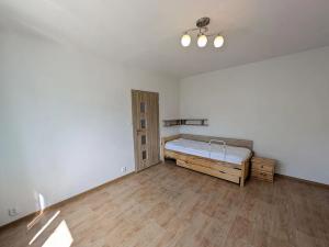 Pronájem bytu 2+kk, Kraslice, B. Smetany, 36 m2