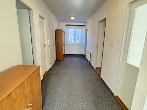 Pronájem bytu 3+1, Praha - Nebušice, Na Malé Šárce, 100 m2