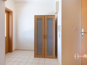 Pronájem bytu 1+kk, Praha - Horní Měcholupy, Boloňská, 30 m2