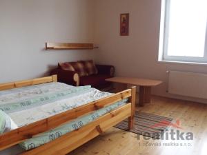 Pronájem bytu 1+1, Opava - Předměstí, třída Spojenců, 45 m2