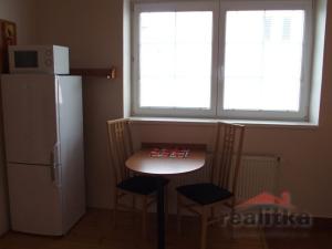 Pronájem bytu 1+1, Opava - Předměstí, třída Spojenců, 45 m2