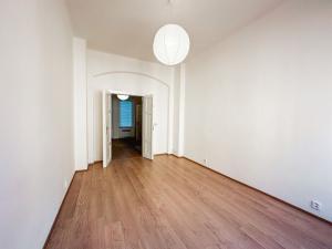 Pronájem bytu 2+kk, Praha - Žižkov, Jeronýmova, 39 m2