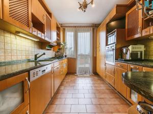 Prodej rodinného domu, Šlapanice, Jiráskova, 200 m2