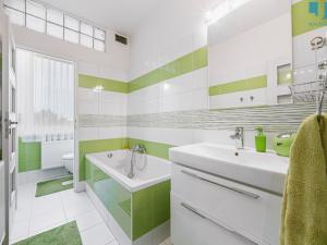 Prodej rodinného domu, Šlapanice, Jiráskova, 200 m2