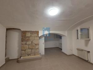 Pronájem obchodního prostoru, Plzeň, Černická, 22 m2