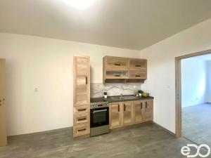 Pronájem bytu 2+kk, Bělá pod Bezdězem, Masarykovo náměstí, 47 m2