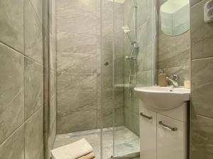 Pronájem bytu 2+kk, Bělá pod Bezdězem, Masarykovo náměstí, 47 m2