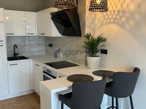 Pronájem bytu 3+kk, Praha, Drahobejlova, 51 m2