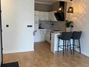 Pronájem bytu 3+kk, Praha, Drahobejlova, 51 m2