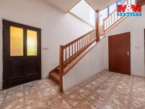 Prodej rodinného domu, Ořech, Karlštejnská, 280 m2