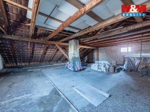 Prodej rodinného domu, Ořech, Karlštejnská, 280 m2