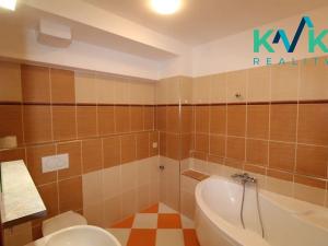 Pronájem bytu 2+1, Karlovy Vary, Dubová, 55 m2
