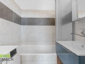 Pronájem bytu 2+1, Uherské Hradiště - Jarošov, Louky, 51 m2