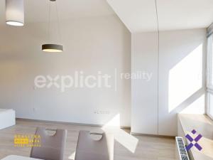 Pronájem bytu 1+kk, Zlín, Lorencova, 42 m2