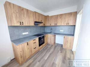 Pronájem bytu 2+1, Opava - Předměstí, Hradecká, 44 m2