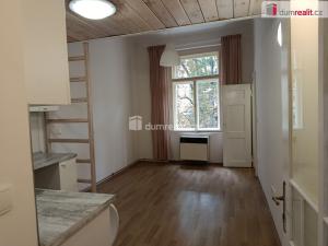 Pronájem bytu 1+kk, Praha - Vršovice, Na spojce, 24 m2