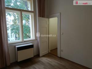 Pronájem bytu 1+kk, Praha - Vršovice, Na spojce, 24 m2