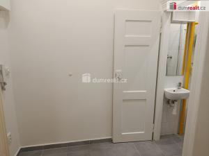 Pronájem bytu 1+kk, Praha - Vršovice, Na spojce, 24 m2