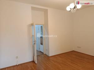 Pronájem bytu 2+kk, Praha - Vršovice, Novgorodská, 54 m2