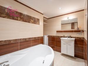 Pronájem bytu 2+1, Brno - Řečkovice, Horácké náměstí, 73 m2