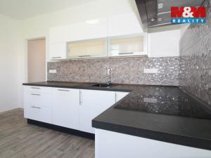 Prodej bytu 2+1, Benešov nad Ploučnicí, Sídliště, 54 m2