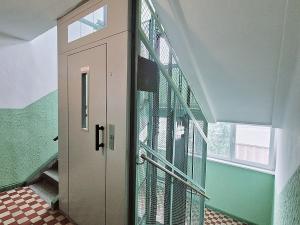 Pronájem bytu 1+1, Plzeň, Smrková, 42 m2
