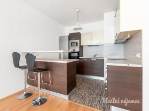 Prodej bytu 2+kk, Praha - Horní Měcholupy, Modenská, 56 m2