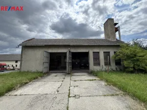 Prodej skladu, Věžky, 2322 m2