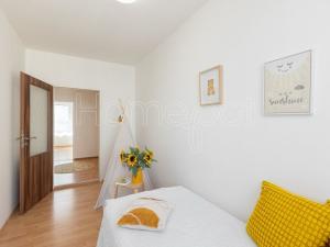 Prodej bytu 3+1, Praha - Čimice, Okořská, 69 m2
