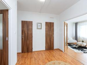 Prodej bytu 3+1, Praha - Čimice, Okořská, 69 m2