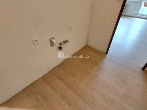 Prodej bytu 1+kk, Otrokovice, Školní, 30 m2