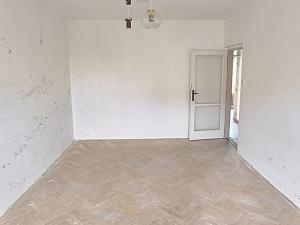 Prodej bytu 2+1, Cheb, V Zahradách, 56 m2