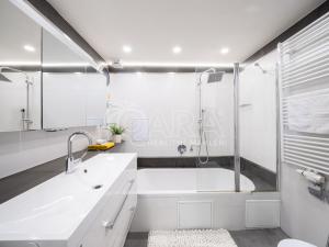 Prodej rodinného domu, Ondřejov, Choceradská, 280 m2