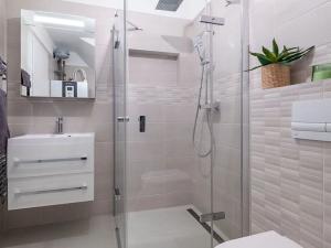 Prodej rodinného domu, Velký Osek, Čapkova, 103 m2