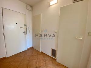 Pronájem bytu 1+kk, Praha - Kobylisy, Šimůnkova, 31 m2